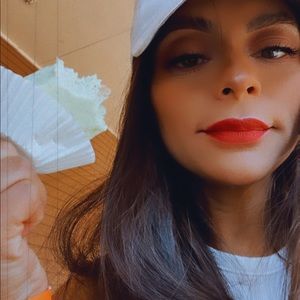 Meet your Posher, Bertha